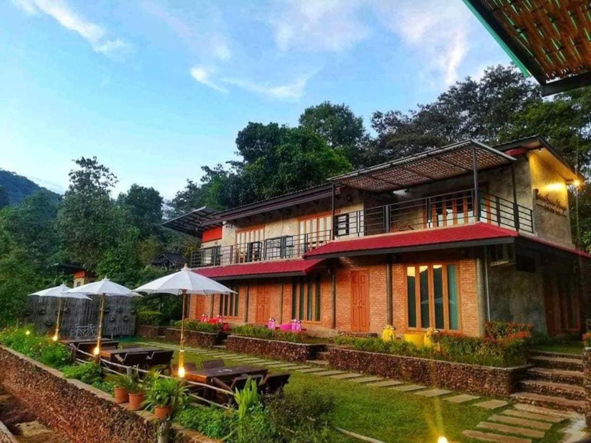 Bann Suan Maya Mae Rim Extérieur photo